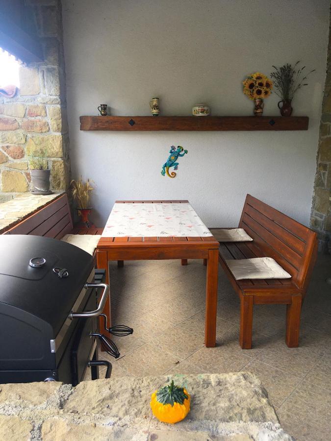 Apartamento Adori Ilirska Bistrica Exterior foto